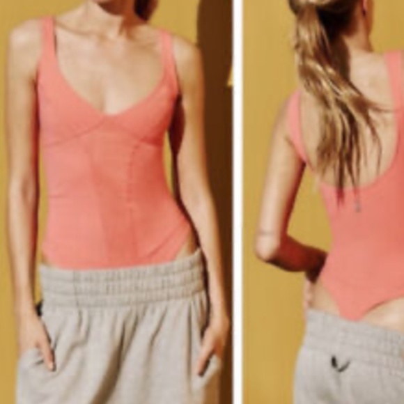 Free People Heart of Gold Leotard in Strawberry sz small - Picture 3 of 4